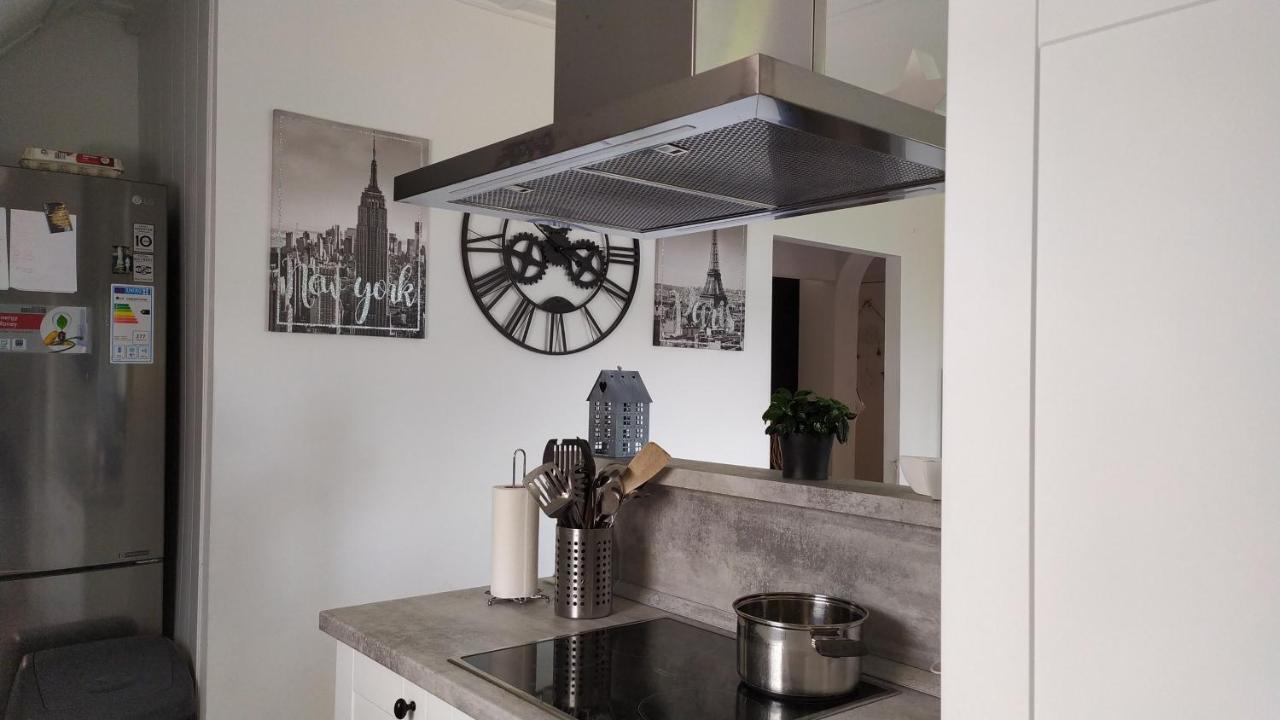 Leander Apartman Balatonlelle Zewnętrze zdjęcie