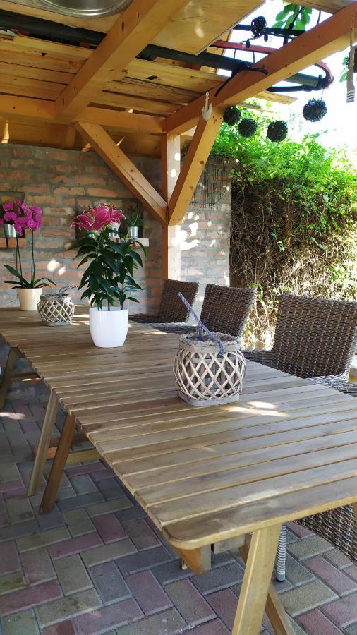 Leander Apartman Balatonlelle Zewnętrze zdjęcie