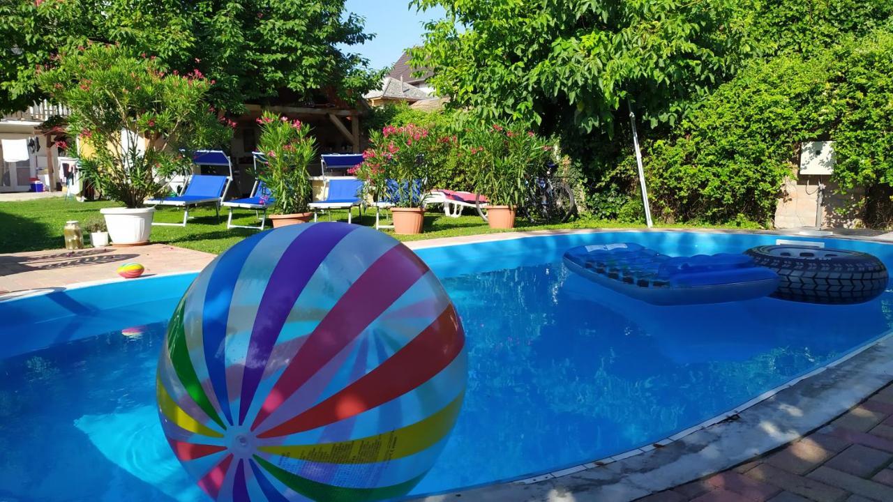 Leander Apartman Balatonlelle Zewnętrze zdjęcie