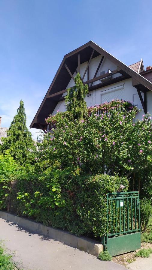 Leander Apartman Balatonlelle Zewnętrze zdjęcie